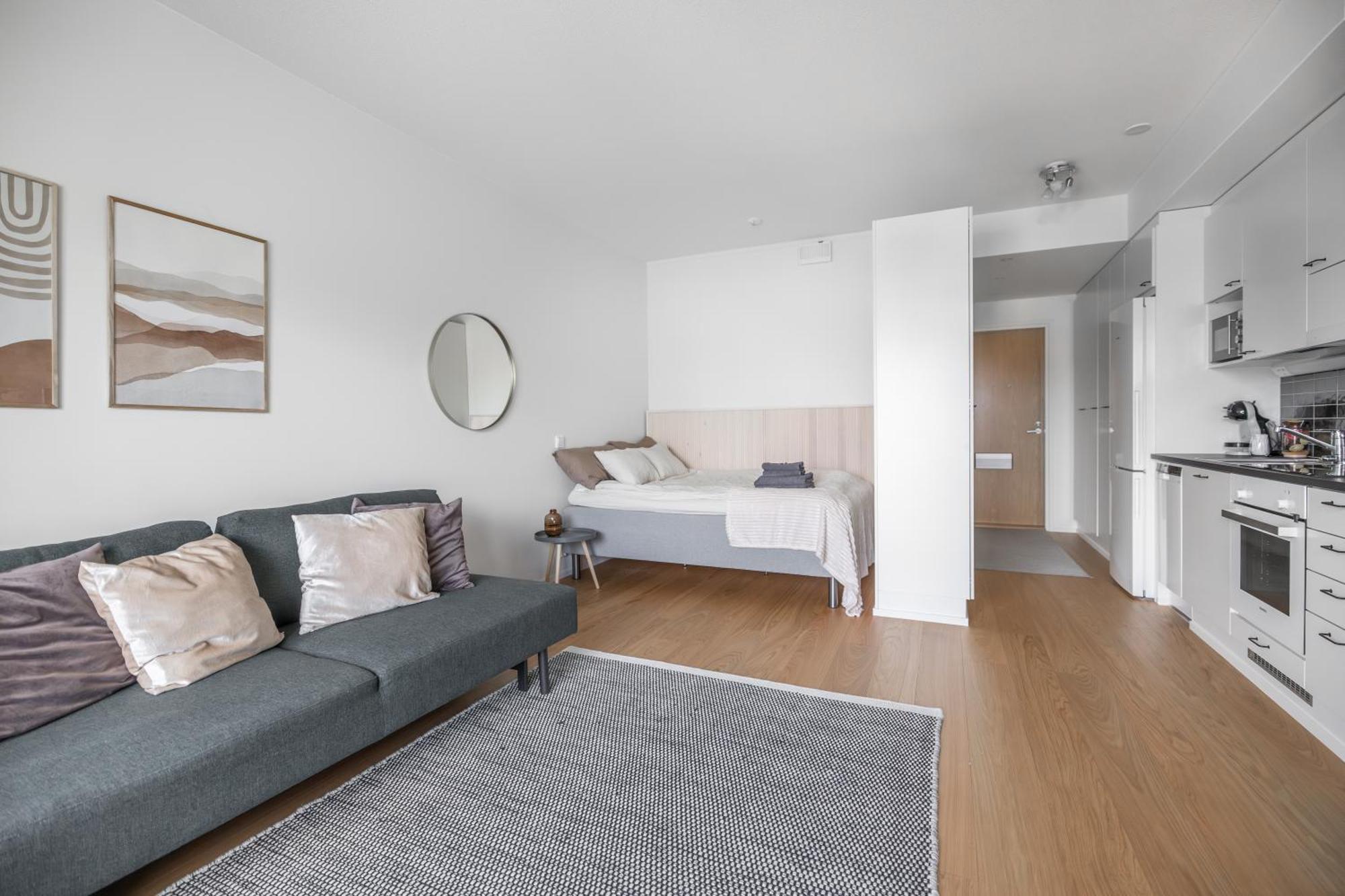 New, Modern Studio W/ Big Balcony روفانييمي المظهر الخارجي الصورة